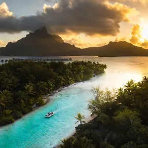 Alaroots Camp Bora Bora
