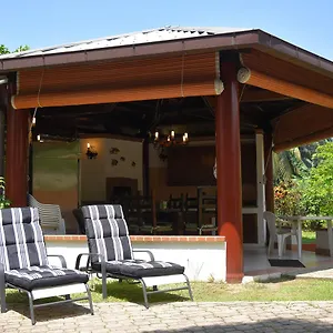 Jessies Seychelles Beau Vallon (Mahe)